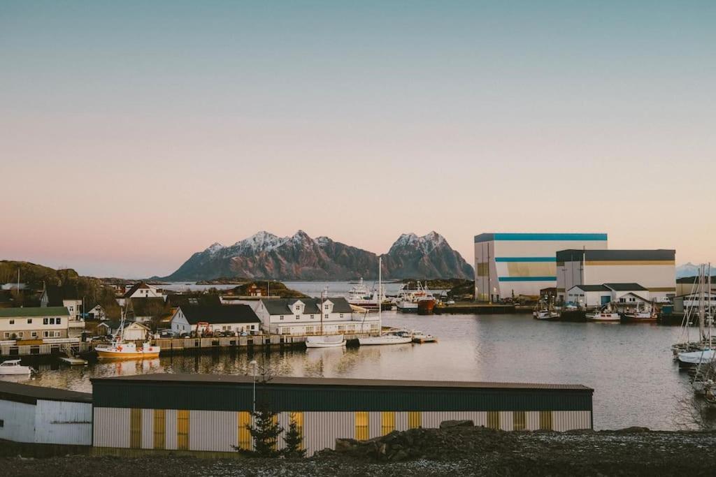 Leilighet I Nybygg Svolvaer Exterior photo